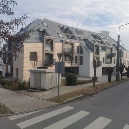 Beli Apartman Melygarazzsal Hévíz Esterno foto