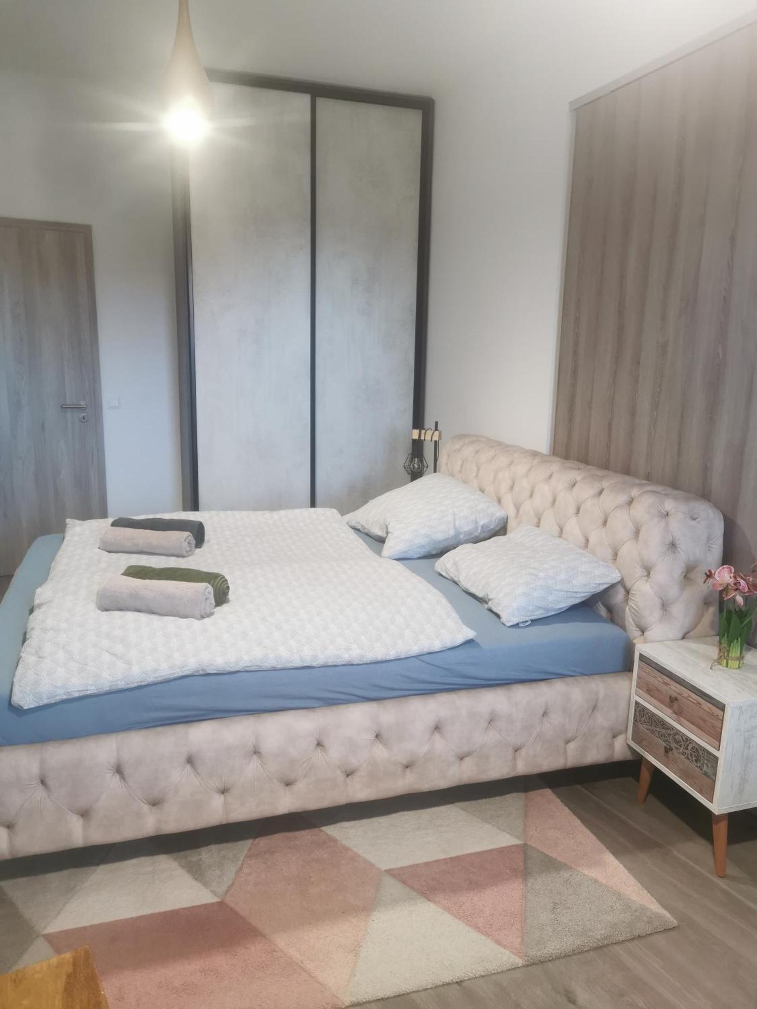 Beli Apartman Melygarazzsal Hévíz Esterno foto